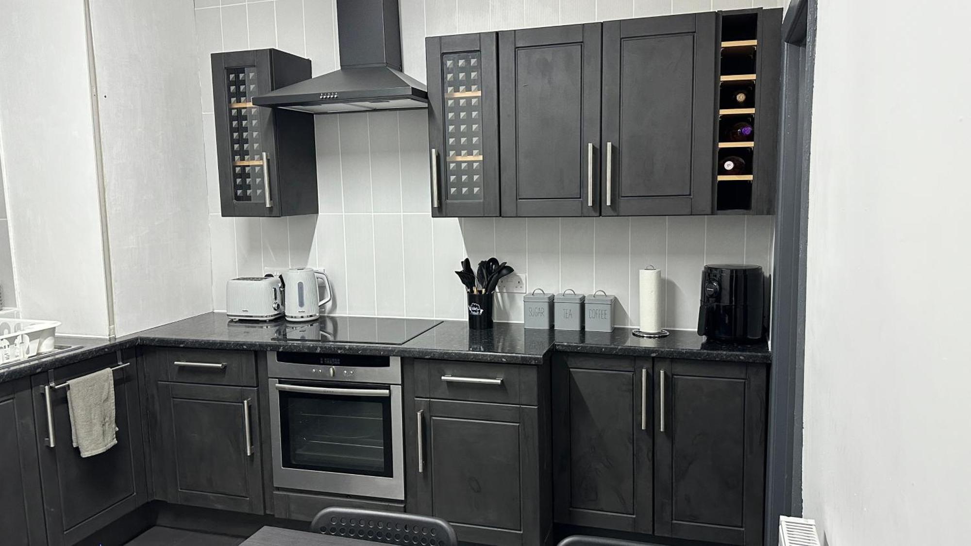 Modern 2 Bed Near Turf Moor Football Stadium, Parks, Canal And Lake バーンリー エクステリア 写真